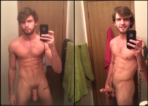 Nude Guy on selfpix Nude Guy on selfpix